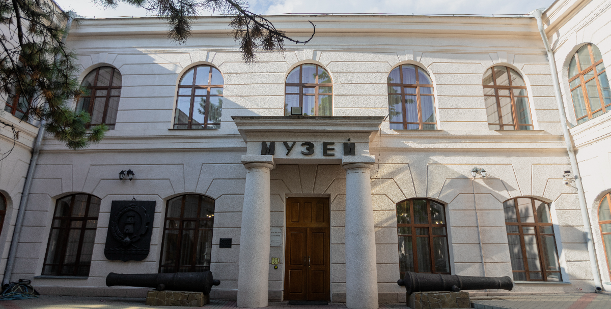 Музеи